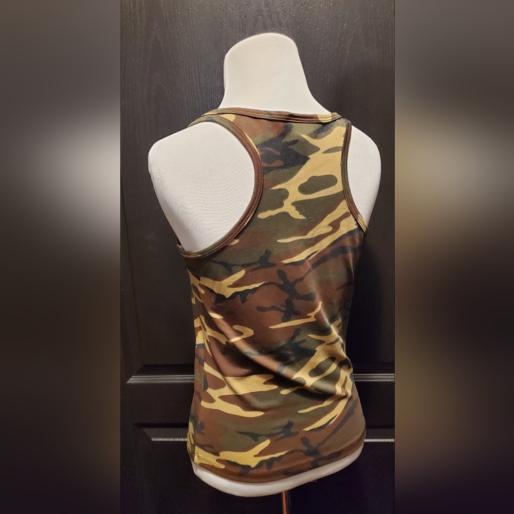 Camo Racer Back Tank Top - Picture 2 of 3